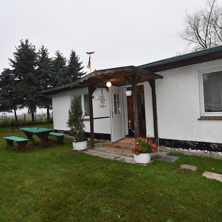 Cosy Bungalow In Stove By The Baltic Sea Boiensdorf Exterior photo